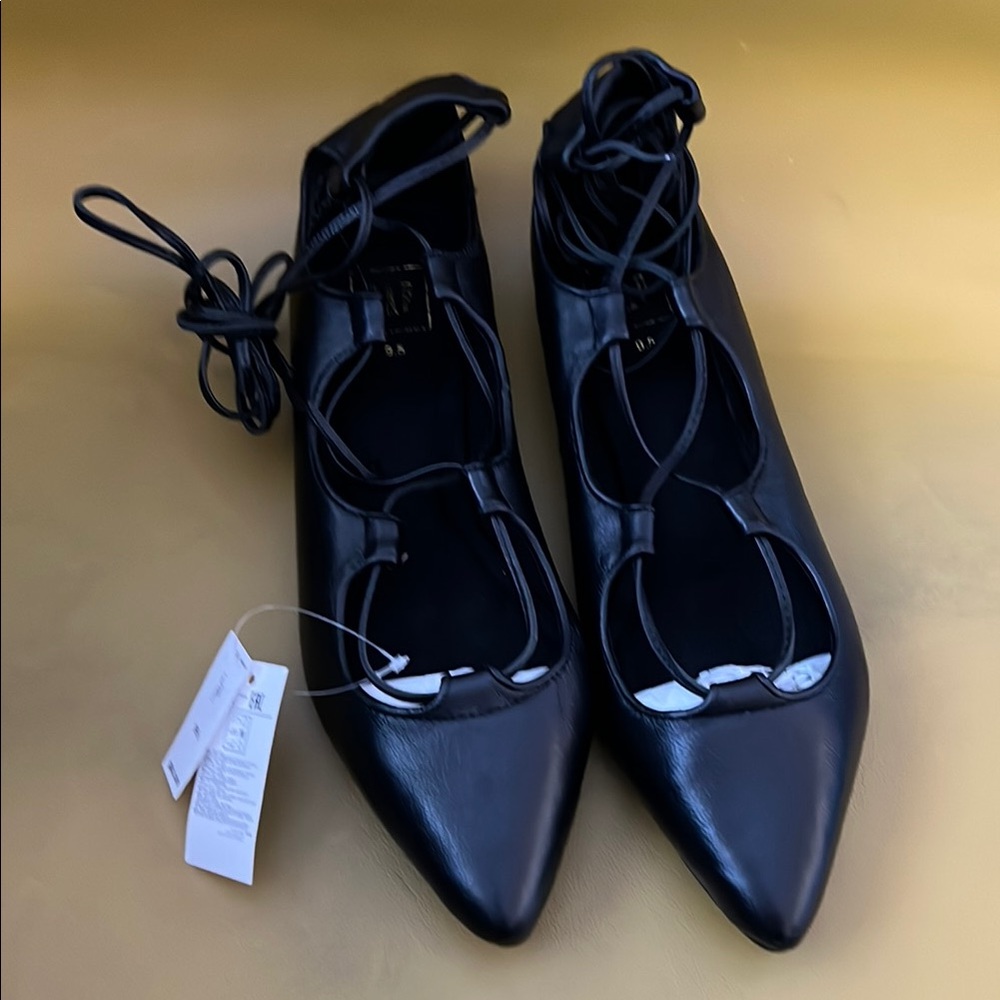 NWT GAP Lace Up Ballet Flats Size 9.5